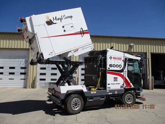  Photo of a 906C Fiat Diesel Engine Street Sweeper available for public auction