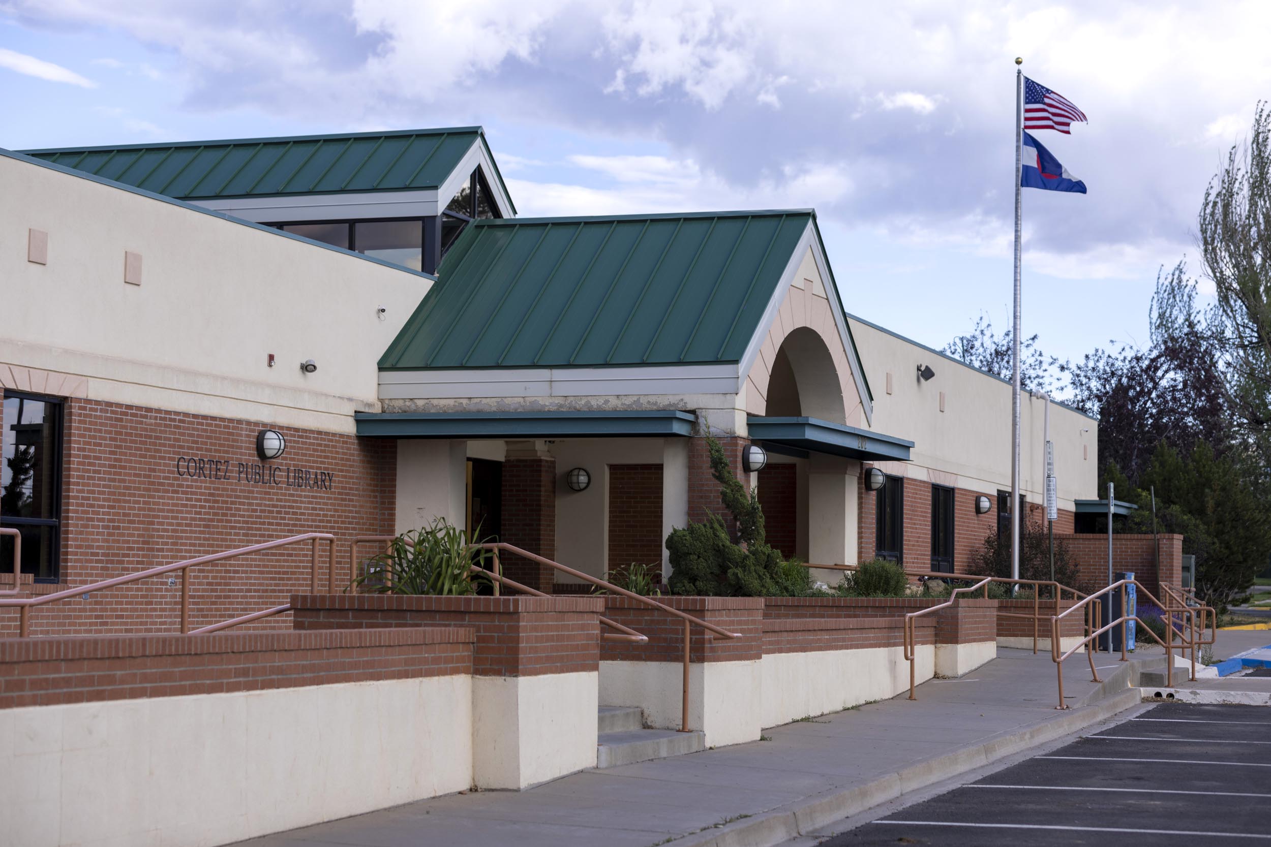 2022 Photo of the Cortez Public Library
